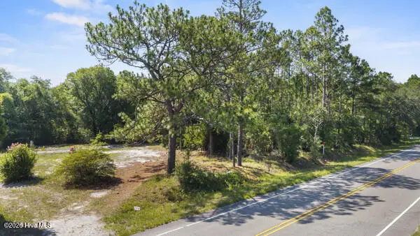 2498 River Road Se, Winnabow, NC 28479