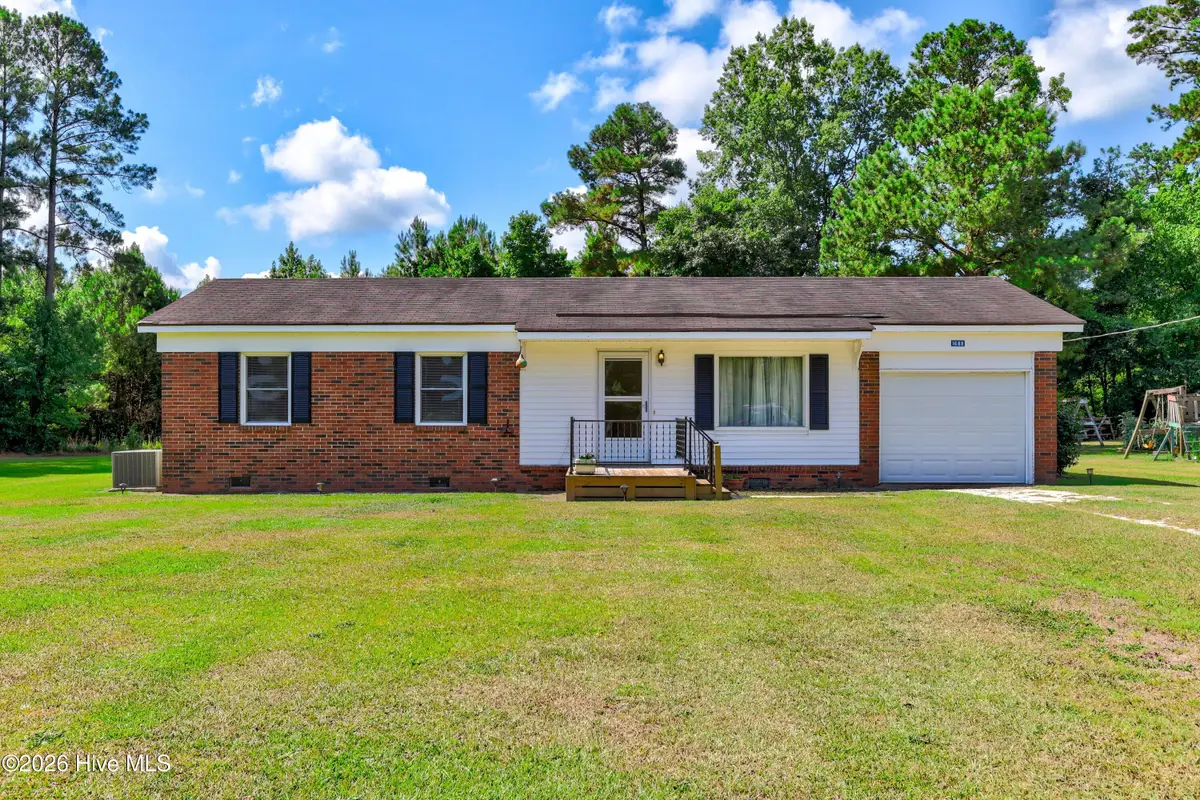 1688 W Wards Bridge Road, Warsaw, NC 28398 - #1