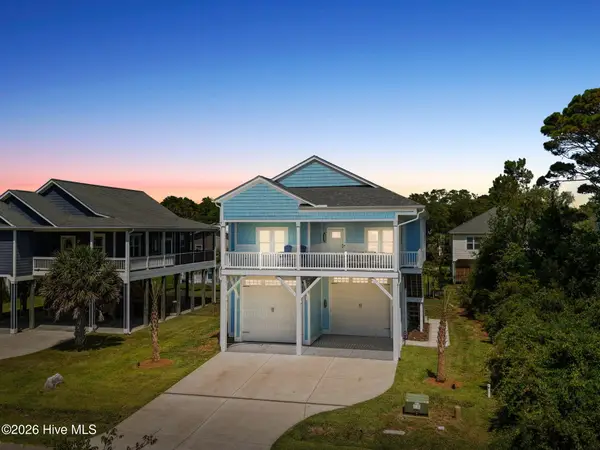 118 SE 40th Street, Oak Island, NC 28465
