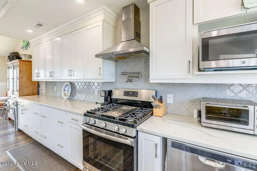 33 Porpoise Place, North Topsail Beach, NC 28460 - #2