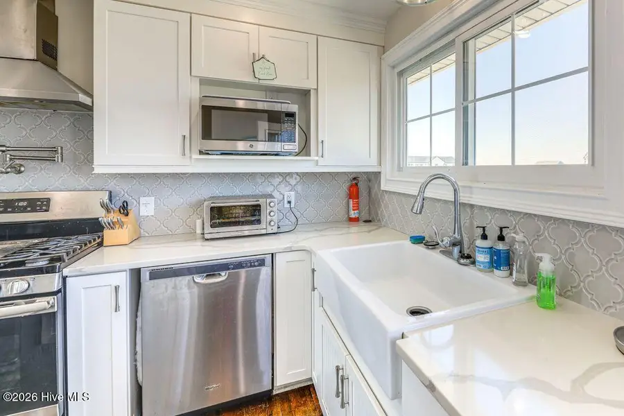 33 Porpoise Place, North Topsail Beach, NC 28460 - #3