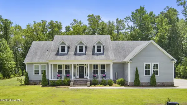 2703 E Fairway Road, Morehead City, NC 28557