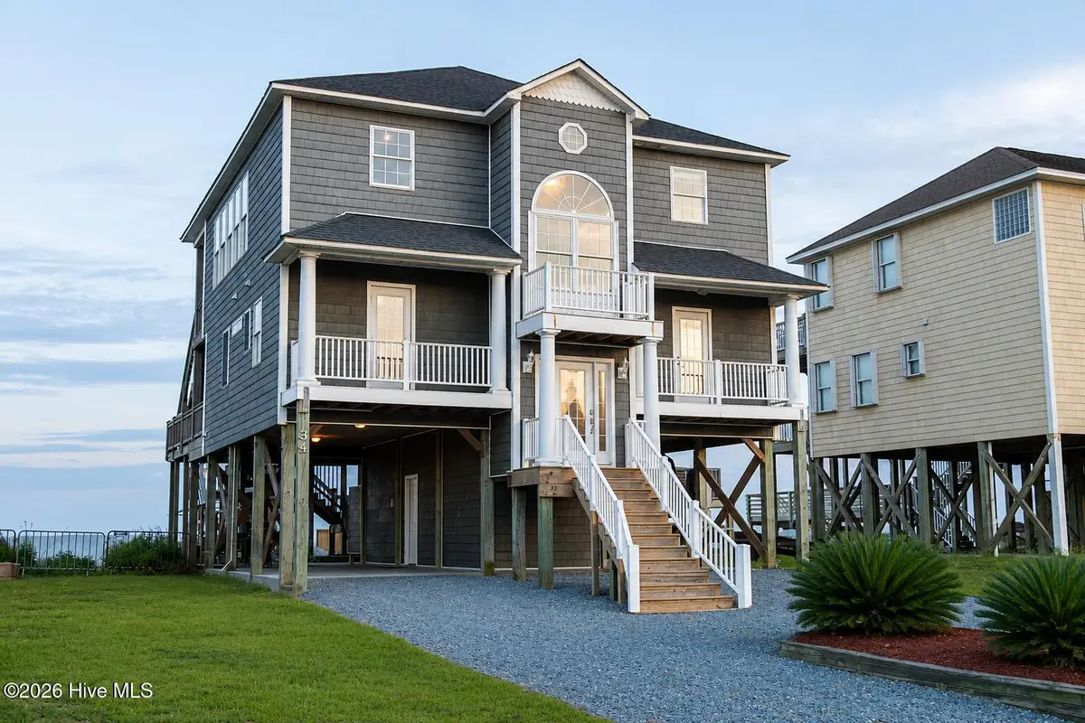 34 Porpoise Place, North Topsail Beach, NC 28460 - #1