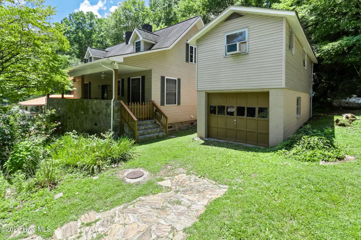 95 Cherokee Avenue, Andrews, NC 28901 - #1