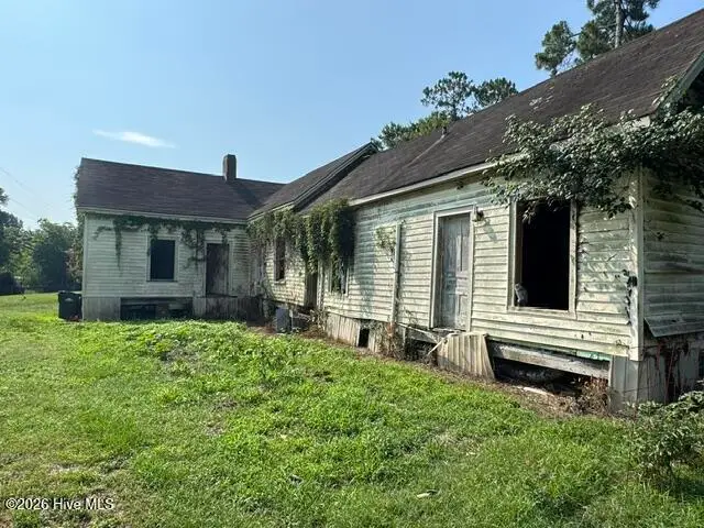 105 2nd Street, Laurinburg, NC 28352 - #3
