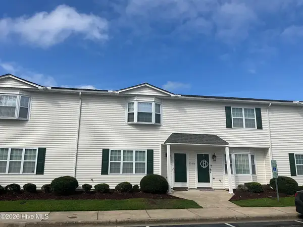 1222 Cross Creek Circle #W3, Greenville, NC 27834
