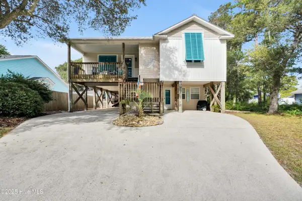 105 SE 37th Street, Oak Island, NC 28465