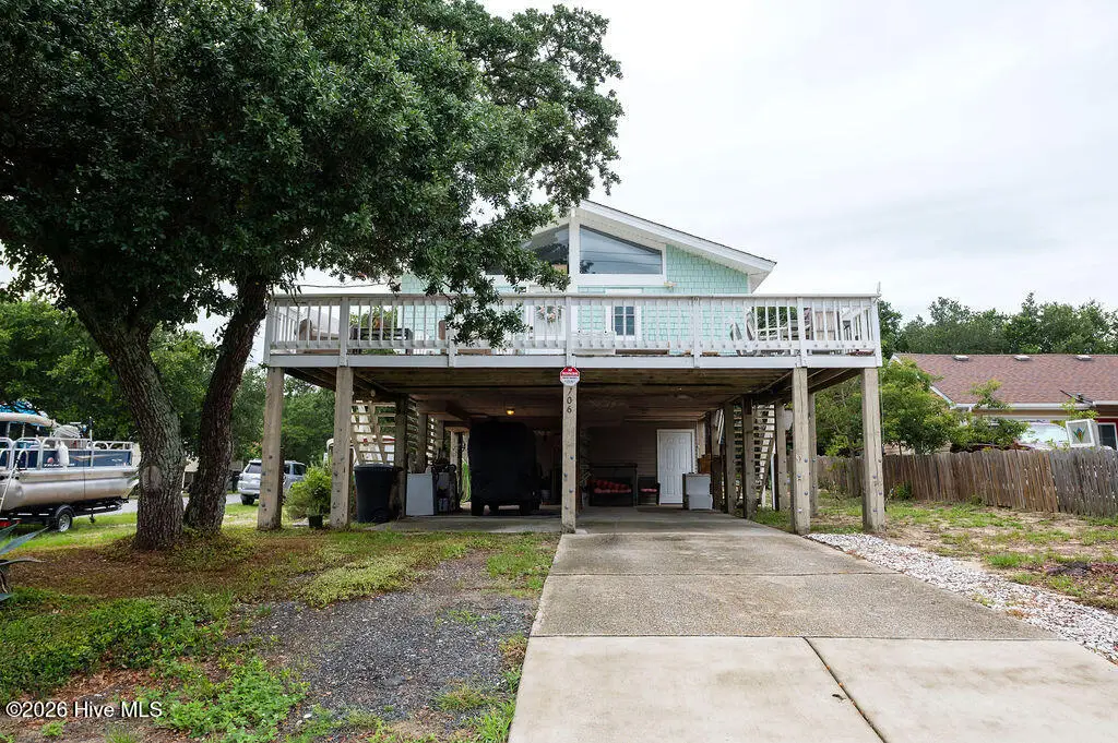 706 W 3rd Street, Kill Devil Hills, NC 27948 - #1