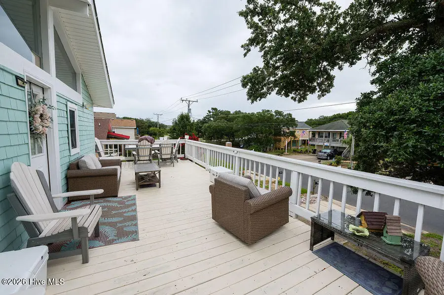 706 W 3rd Street, Kill Devil Hills, NC 27948 - #3
