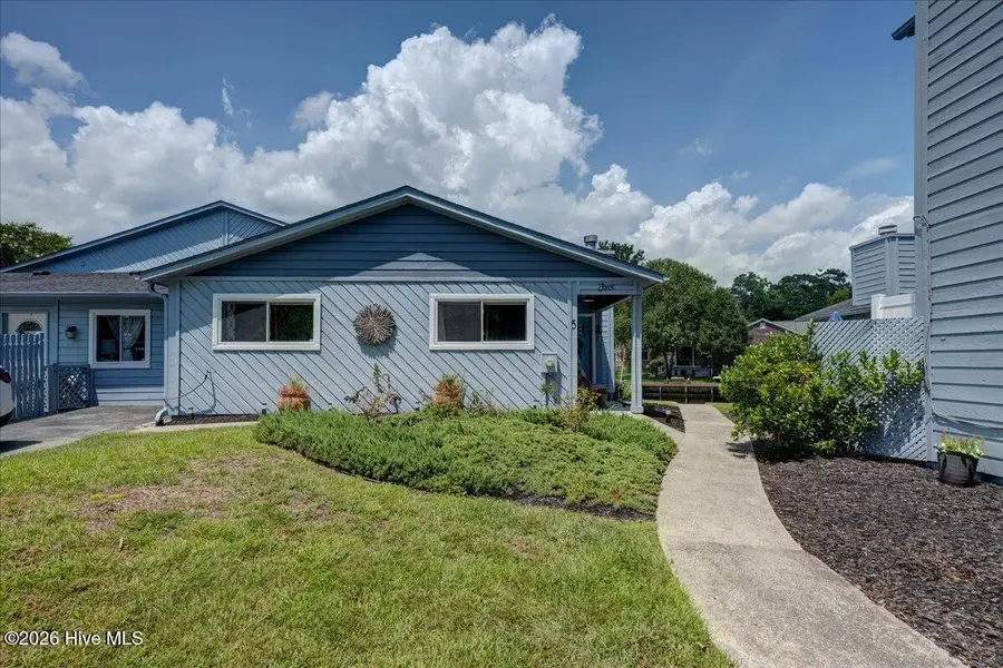 5 Harbour Walk, New Bern, NC 28562 - #2