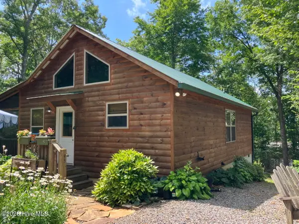 195 Woodcrest Drive, Murphy, NC 28906