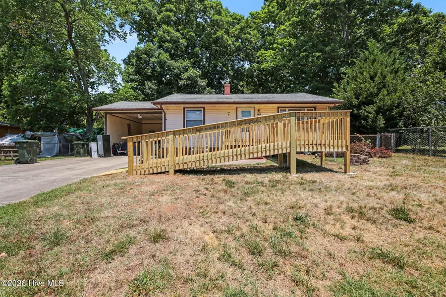 703 Scott Street, Thomasville, NC 27360 - #3
