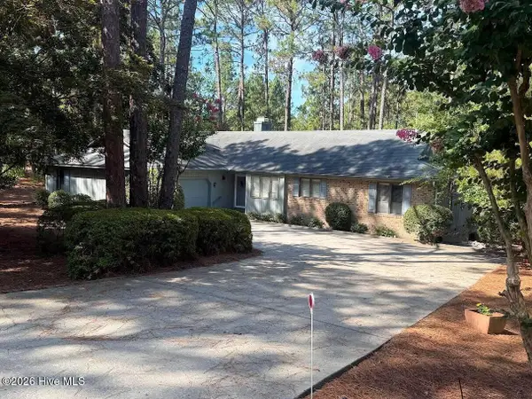 185 Pinyon Circle, Pinehurst, NC 28374