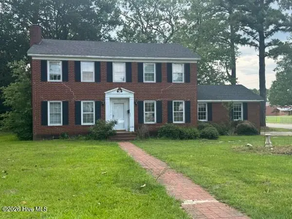 102 Pembroke Avenue S, Ahoskie, NC 27910