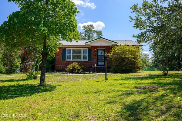 1107 Oak Avenue, Hamlet, NC 28345
