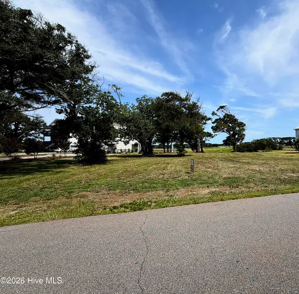 75 Yaupon Way, Oak Island, NC 28465