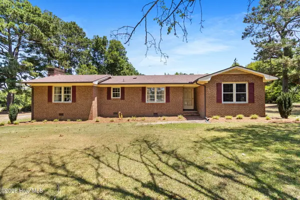 703 E Dr Martin L King Jr Boulevard, Roseboro, NC 28382