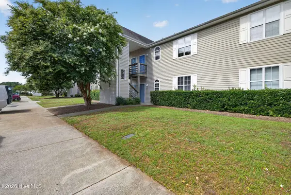 719 Bragg Drive #Apt B, Wilmington, NC 28412