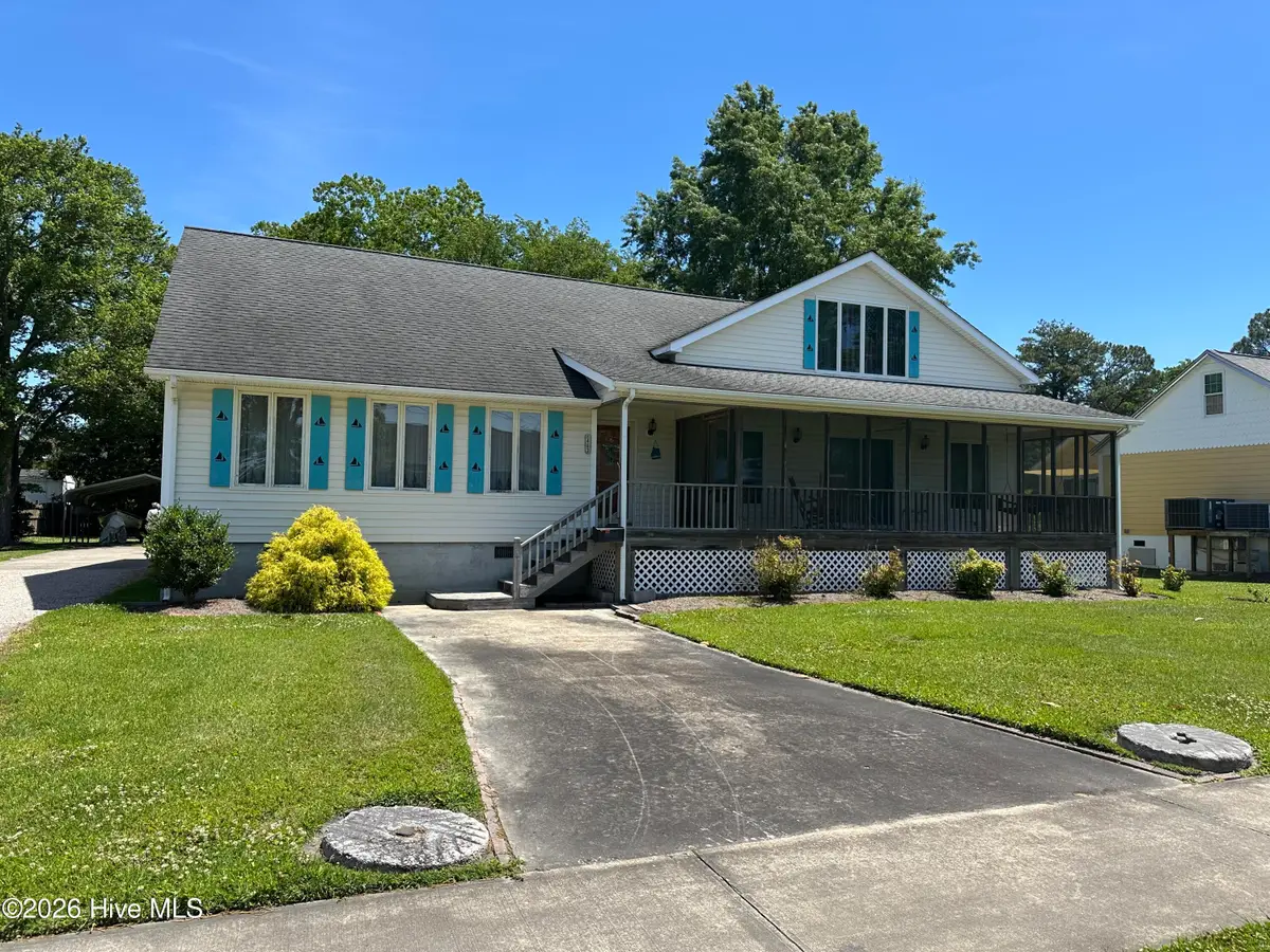 463 E Water Street, Belhaven, NC 27810 - #1