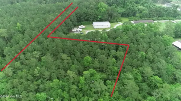 1126 Harkers Island Road, Beaufort, NC 28516