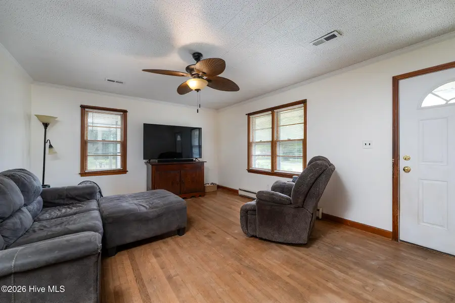 108 South Street, Bayboro, NC 28515 - #2