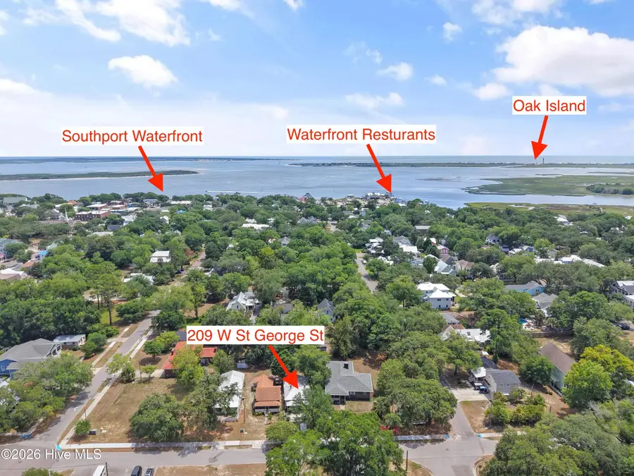 209 W St George Street, Southport, NC 28461 - #3