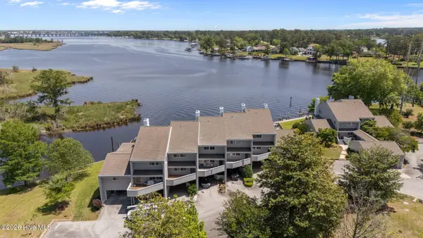 22 Batts Hill Road, New Bern, NC 28562