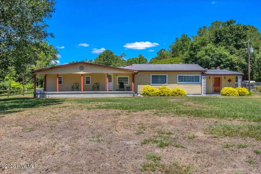 170 Loop Road, Burgaw, NC 28425 - #3