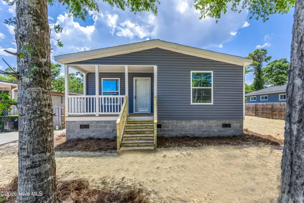 1990 Waterloo Street Sw, Ocean Isle Beach, NC 28469