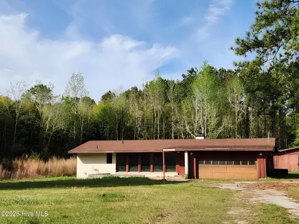1367 Wintergreen Road, Cove City, NC 28523