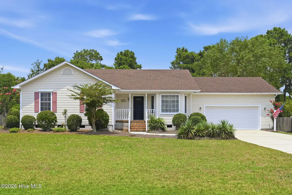 121 E Ivybridge Drive, Hubert, NC 28539 - #1