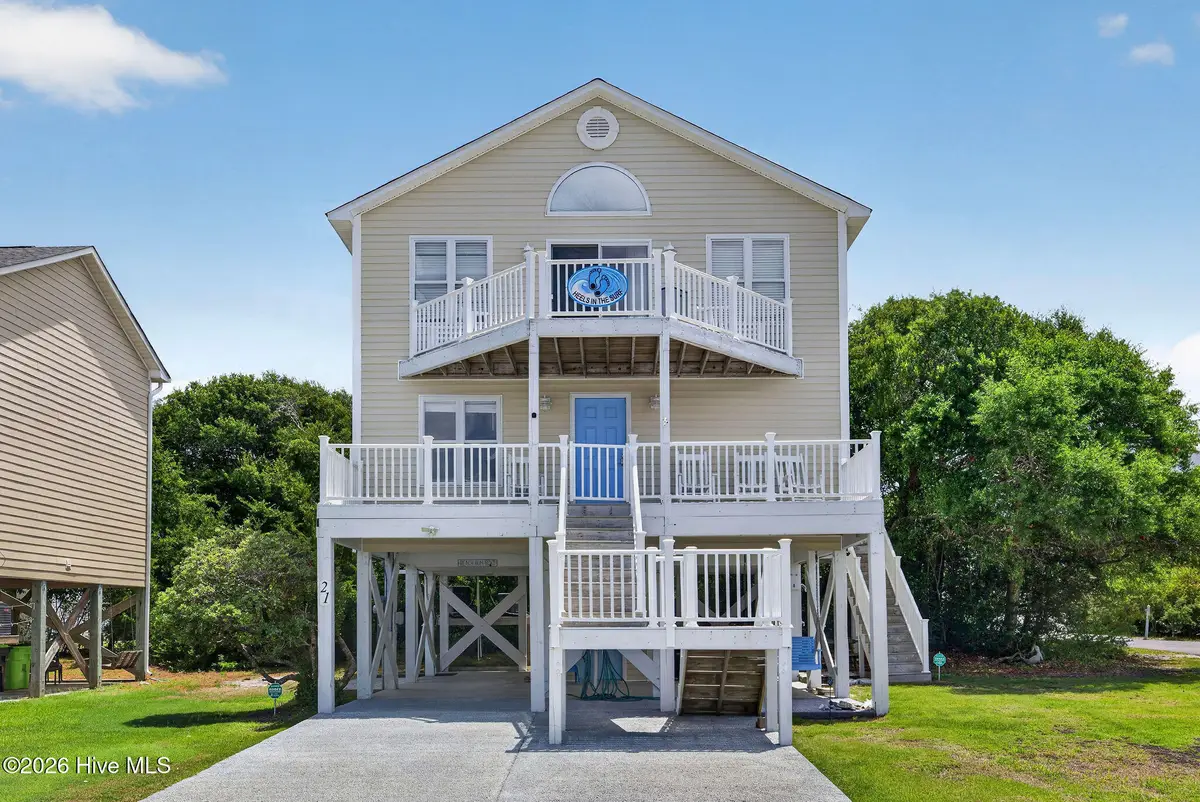 21 S Oak Drive, Surf City, NC 28445 - #1