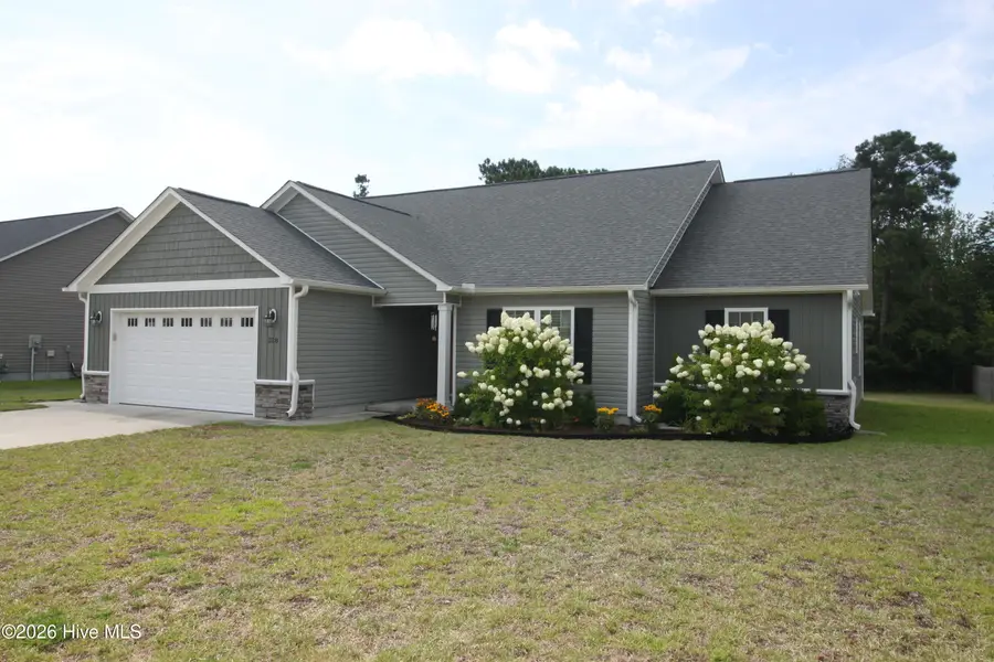 218 Patriot Drive, Newport, NC 28570 - #2