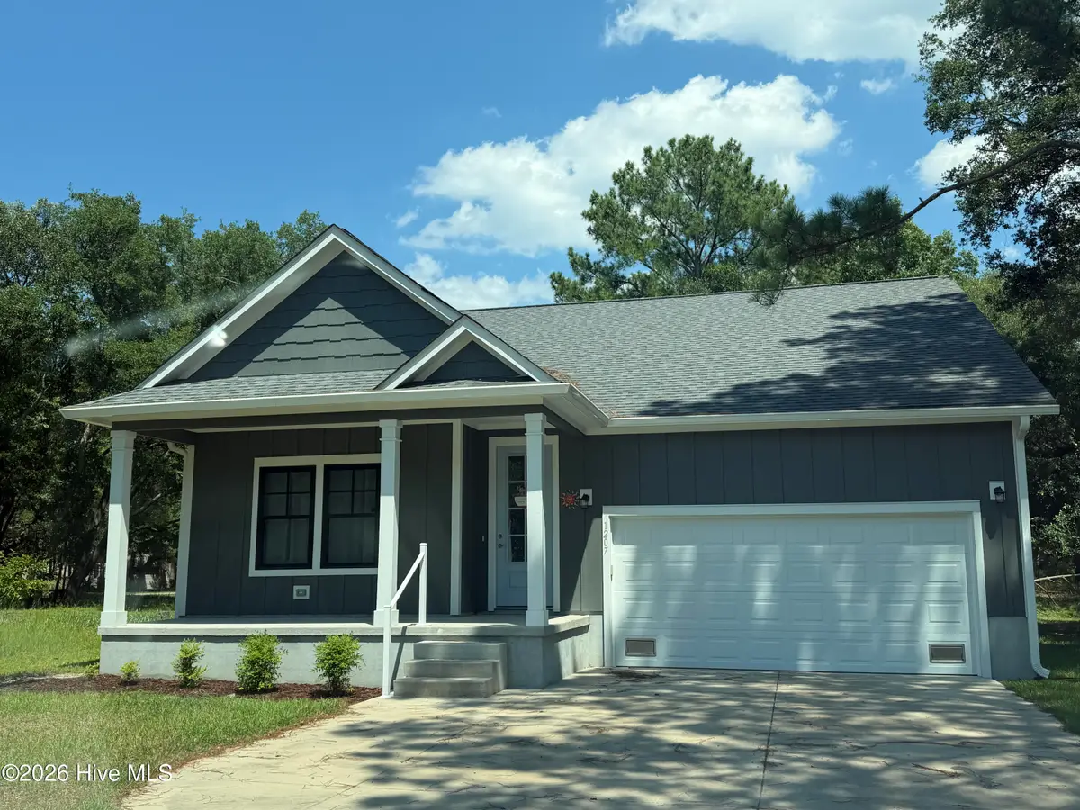 1207 Barkentine Drive, New Bern, NC 28560 - #1