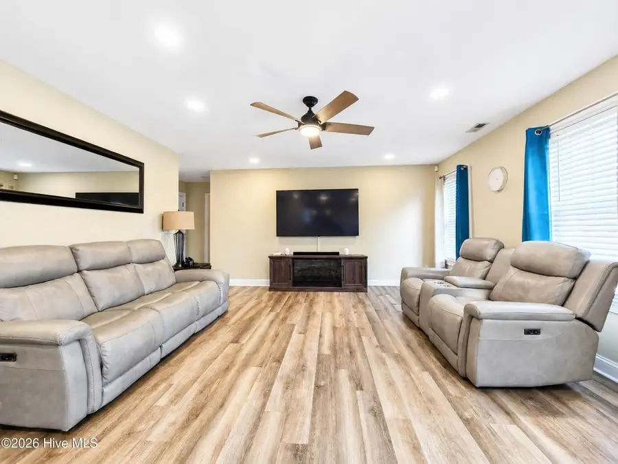 1660 Cedar Point Circle, Elizabeth City, NC 27909 - #3