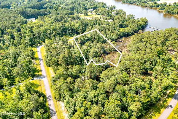 68 Serenity Circle, Oriental, NC 28571