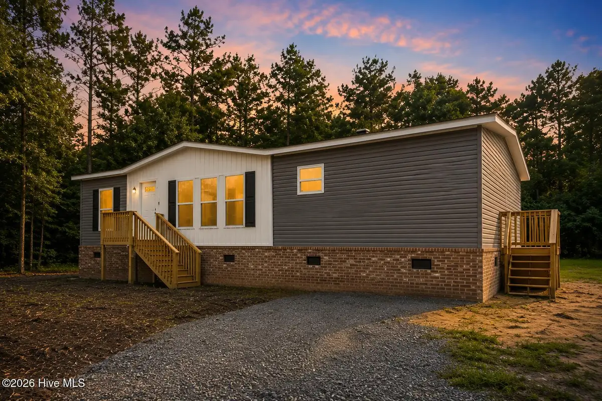 560 Lanier Avenue, Rocky Point, NC 28457 - #1