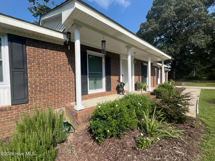 197 Hillcrest Drive, Elizabethtown, NC 28337 - #3