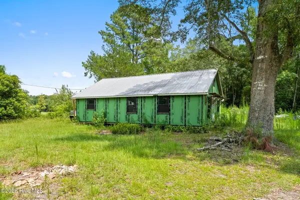 774 Snake Island Road, Whiteville, NC 28472