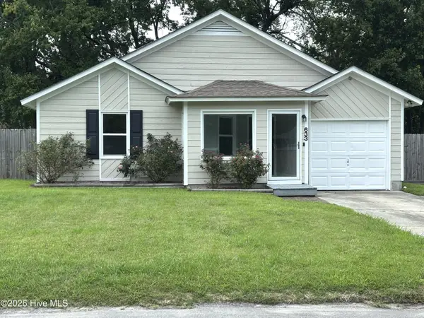 633 Foxfire Circle, Jacksonville, NC 28546
