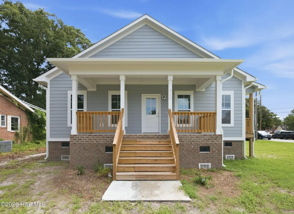 700 N Grace Avenue, New Bern, NC 28562 - #1