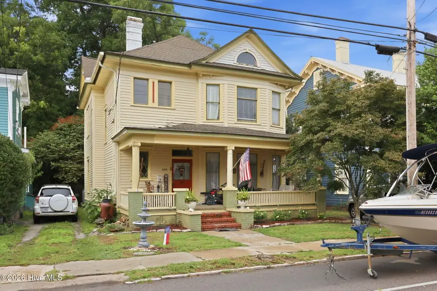 604 W 2nd Street, Washington, NC 27889 - #2