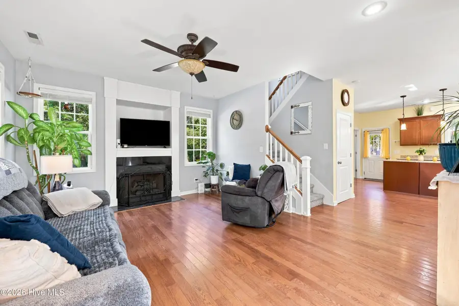 215 W Railroad Street, Jacksonville, NC 28540 - #2