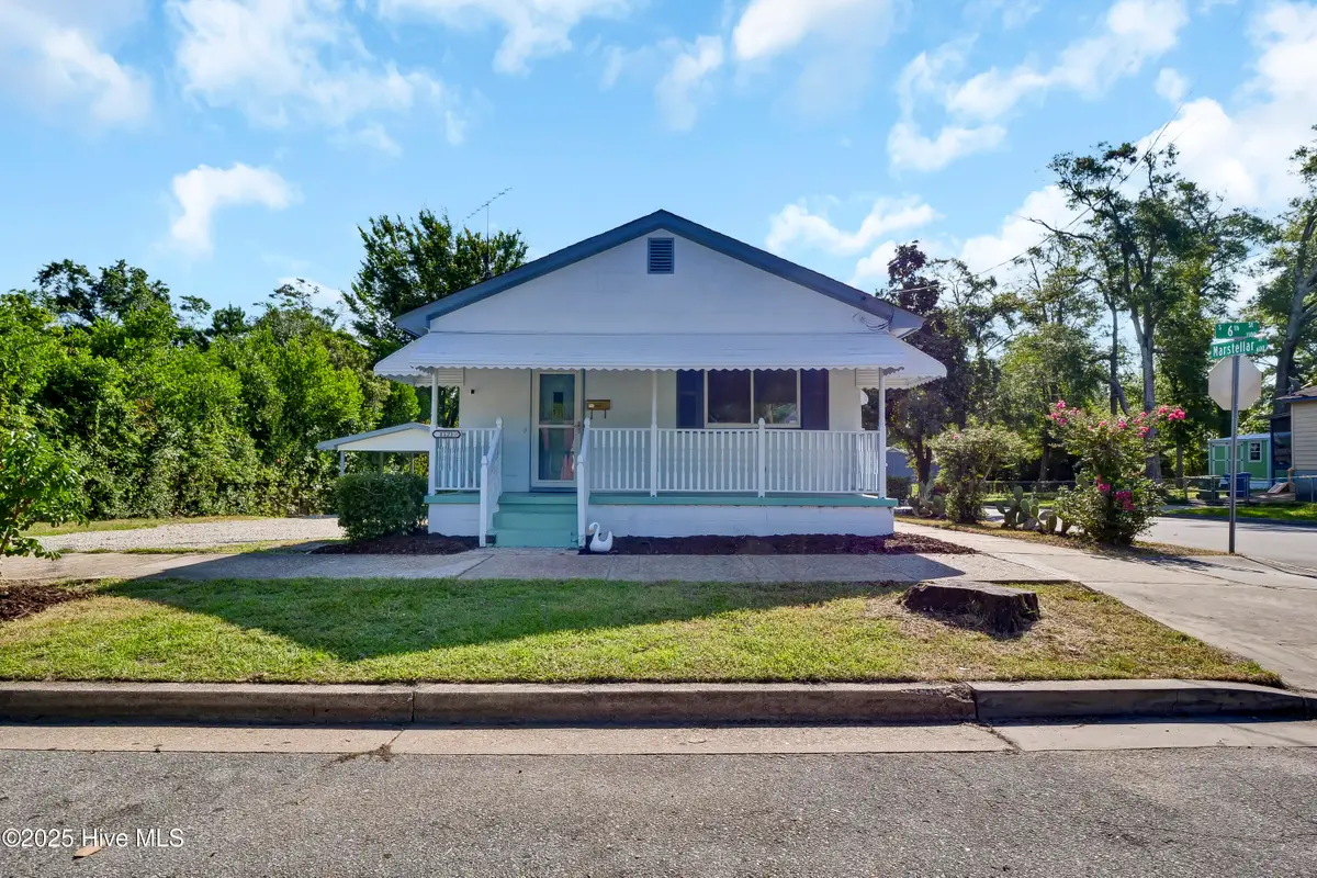1121 S 6th Street, Wilmington, NC 28401 - #1