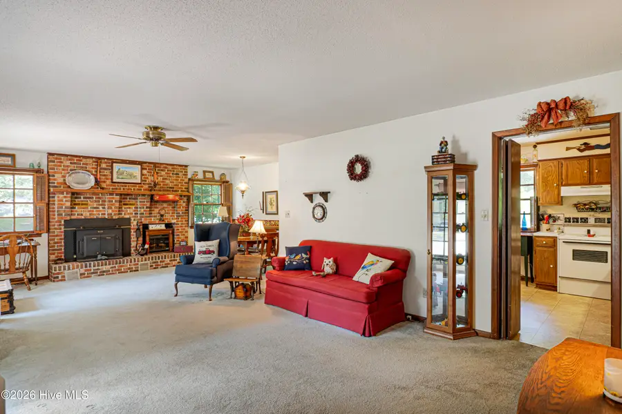 177 Washington Circle, Wallace, NC 28466 - #3