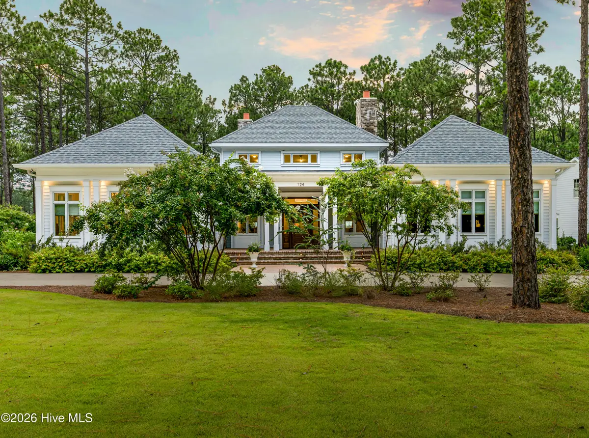 124 Chesterfield Drive, Pinehurst, NC 28374 - #1