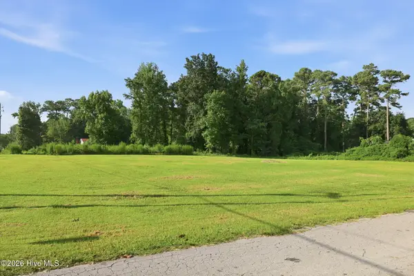 195 S Creek Drive, Jacksonville, NC 28540