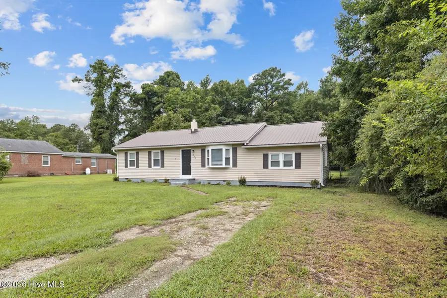 225 Lakewood Drive, Jacksonville, NC 28546 - #2