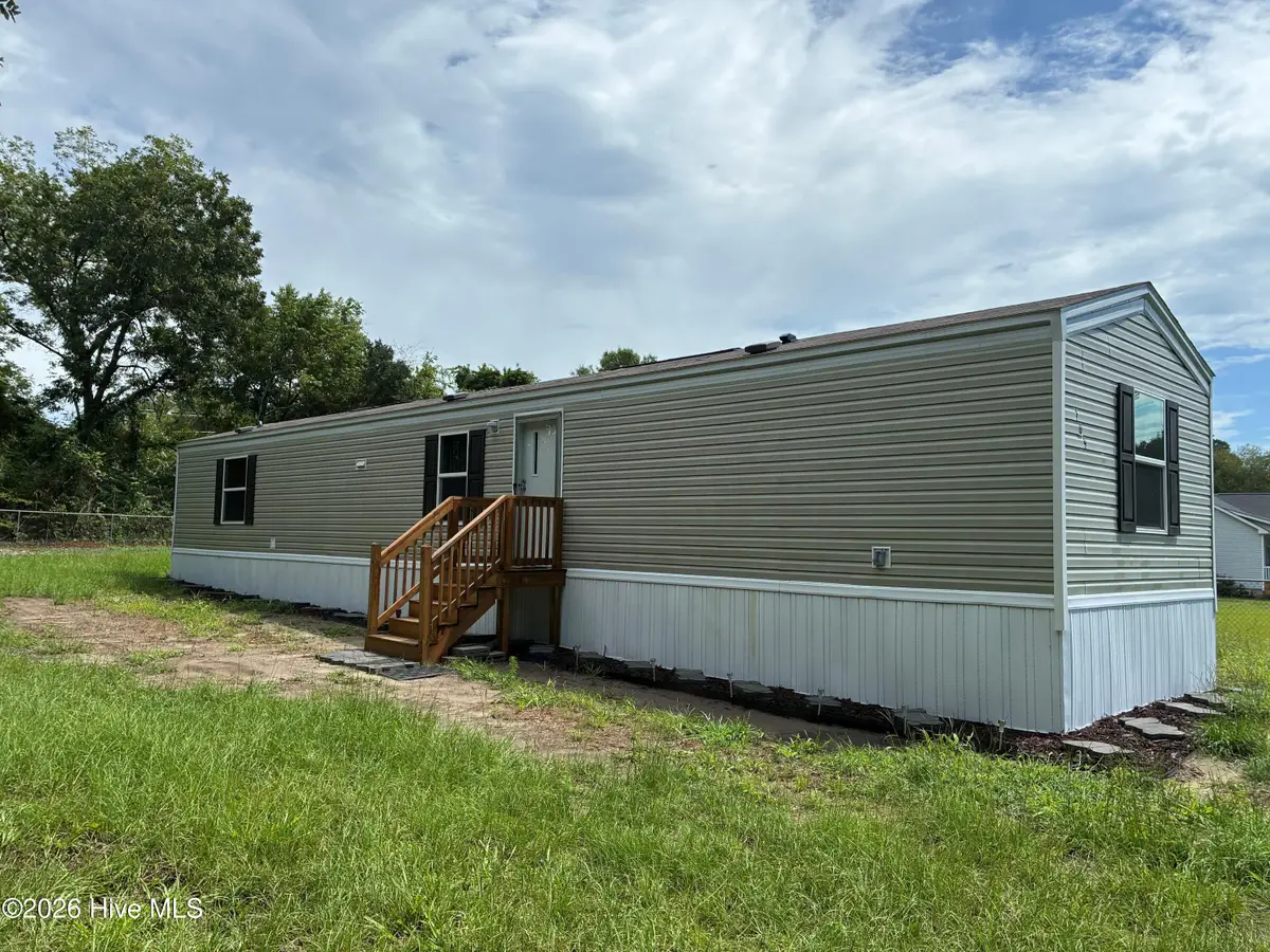 109 Wendy Hill Lane, Sneads Ferry, NC 28460 - #1