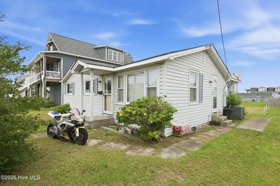 1106 Avery Street, Morehead City, NC 28557 - #3